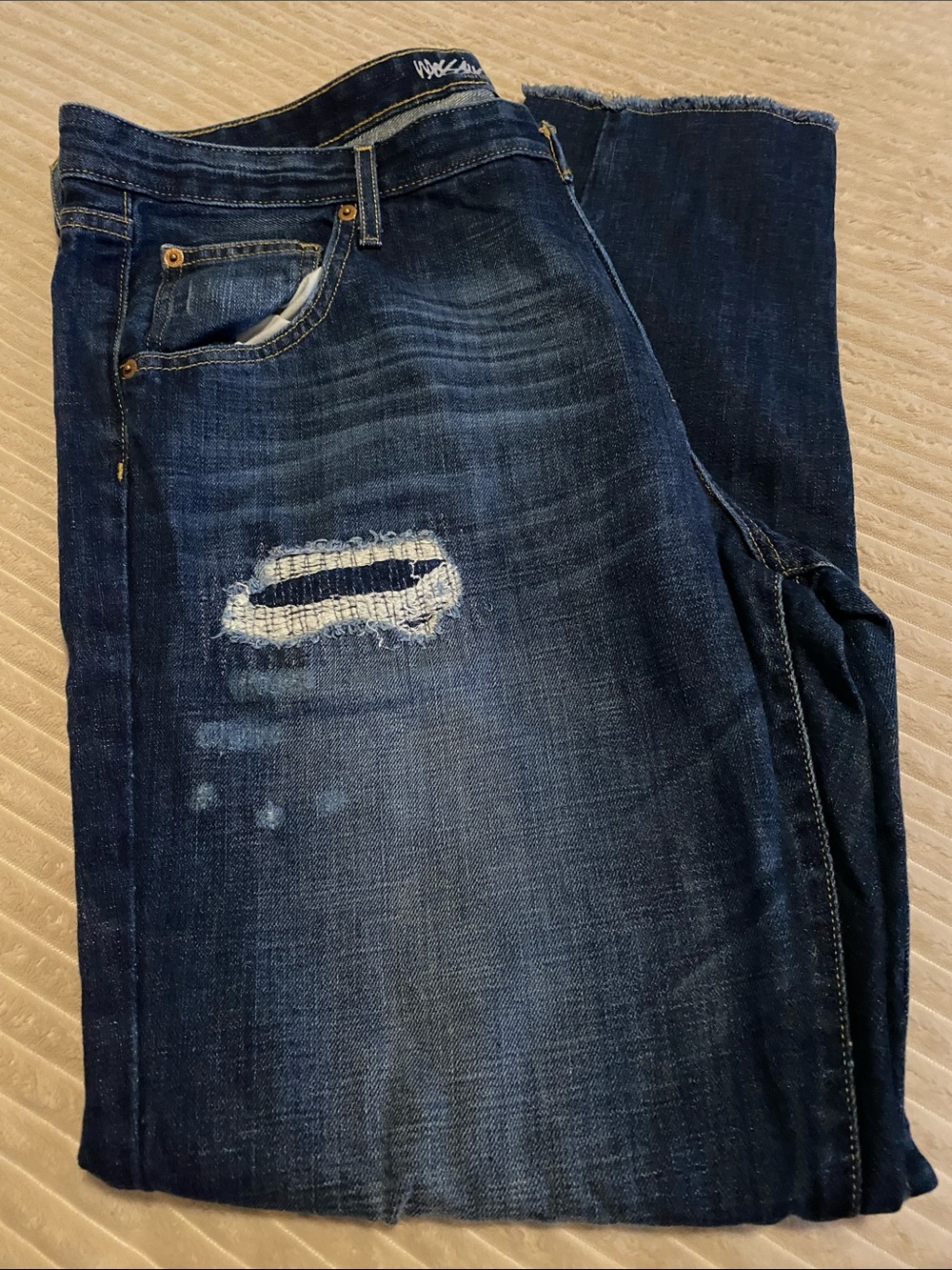 Distressed Boyfriend Jeans